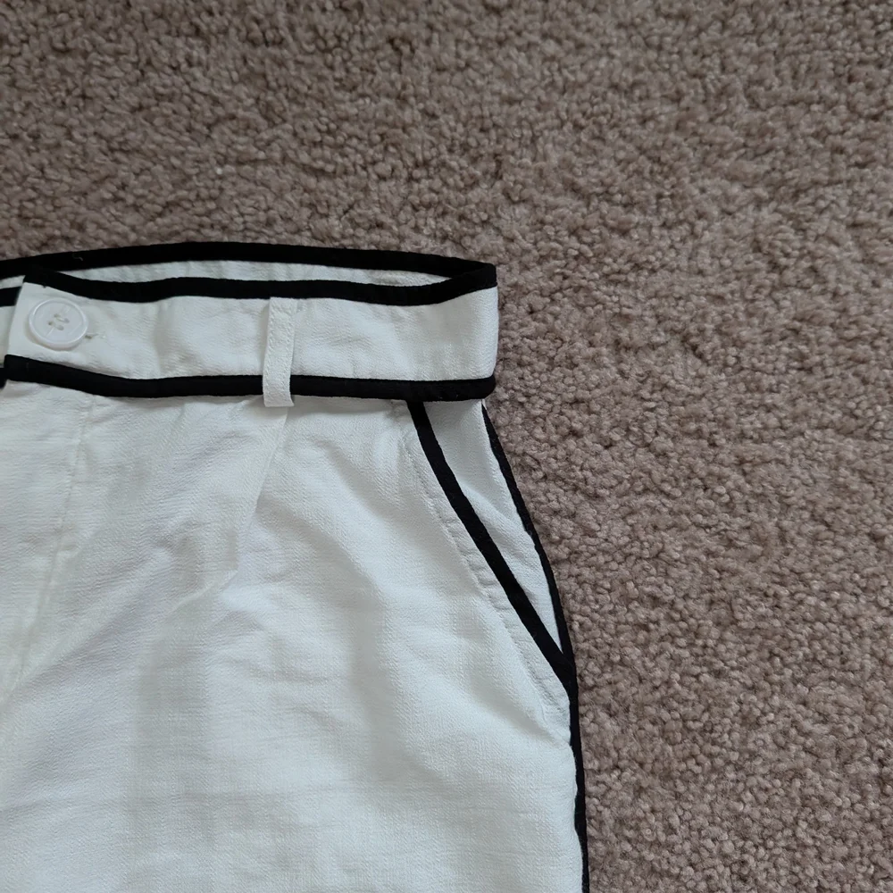Paper Crane White Black Trim Jogger Pants Size Large